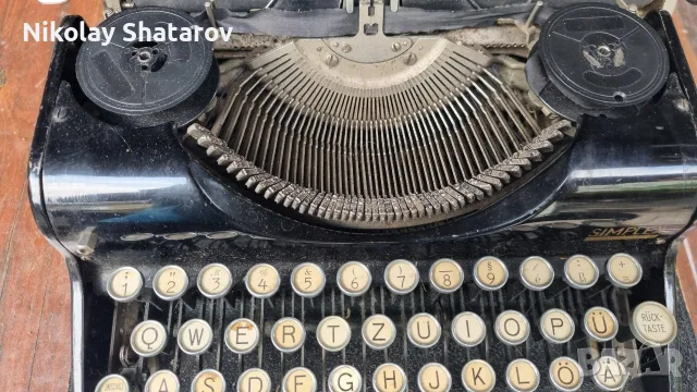 Стара пишеща машина , снимка 3 - Антикварни и старинни предмети - 54921329