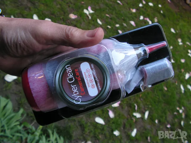 CyberClean Camera Care - комплект за почистване на DSLR камери и фотоапарати, снимка 8 - Чанти, стативи, аксесоари - 49829493