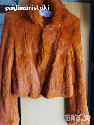 Палто S размер  с  естествен косъм, снимка 1 - Палта, манта - 42746536