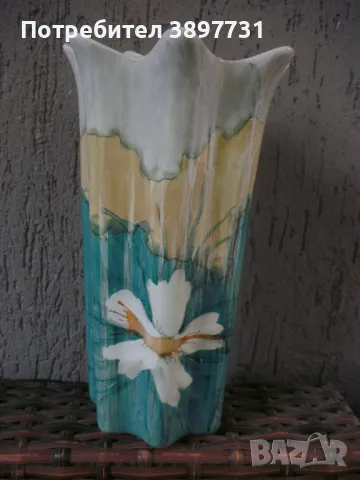 Уникална ваза от миналия век !
