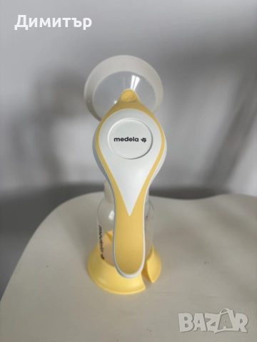Ръчна помпа за кърма Medela Harmony, снимка 3 - Помпи за кърма - 56287985