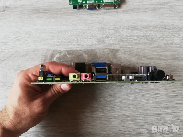 Axiomtek eBox626-853-FL Fanless Embedded PC, снимка 3 - Дънни платки - 56126644