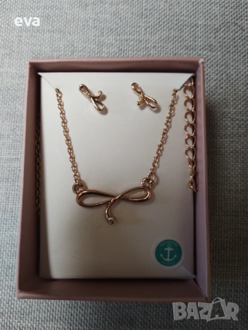 AVON - Разпродажба на налични бижута, снимка 8 - Колиета, медальони, синджири - 54076524