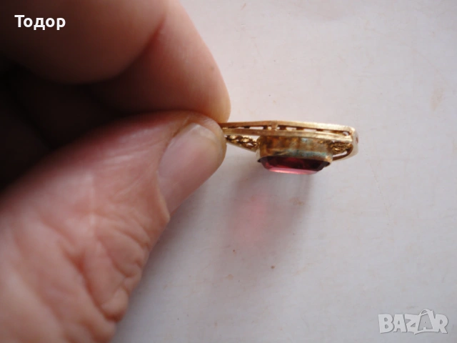 Позлатен медальон с рубин Amerikaner A+D, снимка 4 - Колиета, медальони, синджири - 53050834