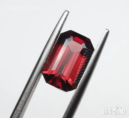 Естествен шпинел в топ червено - 2.17кт! Сертифициран! Нов!, снимка 11 - Пръстени - 46675168