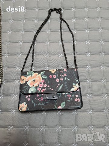 Дамски чантички, снимка 2 - Чанти - 44497156