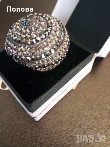 Уникален огромен сребърен пръстен със Сваровски кристали 
