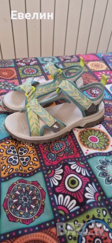 Сандали със стелка 22см