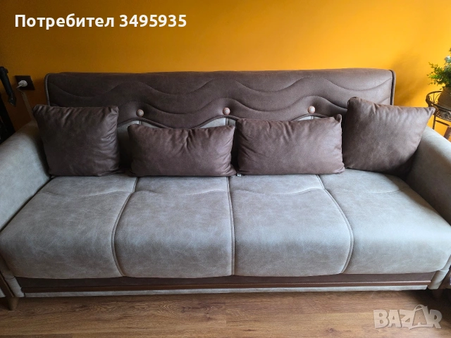 Триместен, чисто нов неизползван диван! 