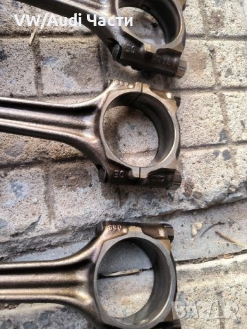 Бутало с биела за Голф 4 Ауди А3 1.6 101к.с АКЛ СР VW Golf 4 Audi A3 Seat AKL SR 1.6 Бензин , снимка 4 - Части - 42760473
