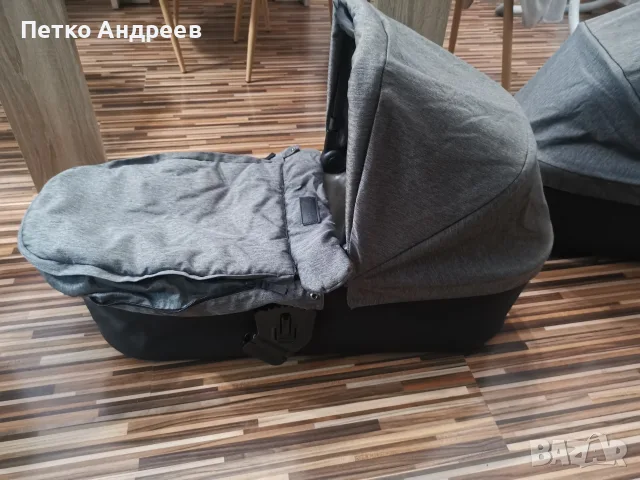 4 бр. Mountain Buggy – 2 кошници за кола Protect 0-13 кг + 2 коша Plus за новородено, снимка 15 - Стоки за близнаци - 55792451
