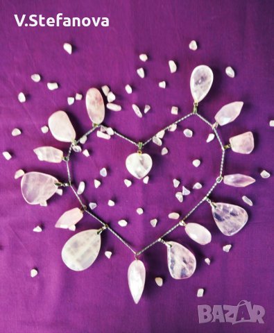 Колиета, висулки от натурални полускъпоценни камъни. Свети Валентин  