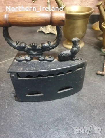 Ютия на въглища с петле