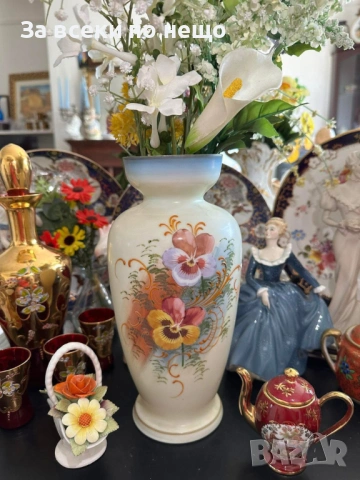 Made in France Napoleon III Hand Painted Opaline Vase with Yellow Bottom Bandage, c1890 Код P2112, снимка 8 - Декорация за дома - 54153500