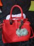 Червена дамска чанта, снимка 4