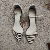 Елегантни дамски обувки , снимка 1 - Дамски обувки на ток - 31893043