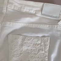 Armani панталон, снимка 6 - Панталони - 36863920