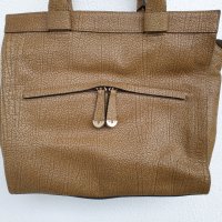 Coccinelle бежова кожена чанта, снимка 3 - Чанти - 35290188
