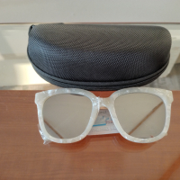Дамски слънчеви очила, различни модели+калъф, снимка 1 - Слънчеви и диоптрични очила - 44599783