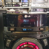 Аудиосистема LG CM4320 с две тонколони. Системата има радио, диск чете mp3, usb - 2бр., aux. Прави з, снимка 10 - Аудиосистеми - 42834103