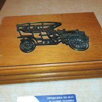 дървена кутия с метална кола-внос франция 19х12х5см, снимка 1 - Колекции - 30194463