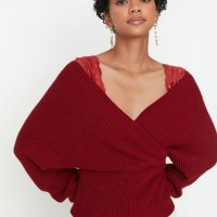 Пуловер Trendyol , снимка 1 - Блузи с дълъг ръкав и пуловери - 37899815