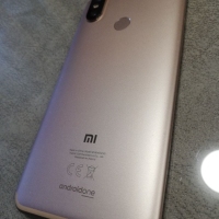 Продавам смартфон Xiaomi Mi A2 gold, снимка 5 - Xiaomi - 44615843