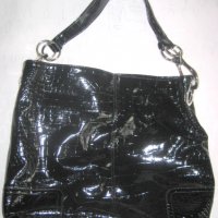 Черна   ежедневна чанта, снимка 1 - Чанти - 34467808