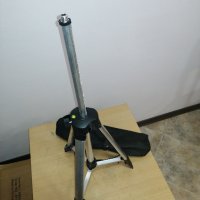 Продавам нова алуминиева тринога за лазерен нивелир, 120 см, с плоска глава, снимка 3 - Други инструменти - 31778741