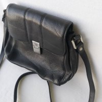 Кожена Дамска чанта , снимка 6 - Чанти - 40361413