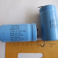 кондензатори  1200 мф /225 в -лот, снимка 1 - Друга електроника - 40817812