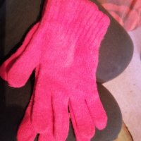 Плетени детски ръкавици, снимка 1 - Шапки, шалове и ръкавици - 38917700