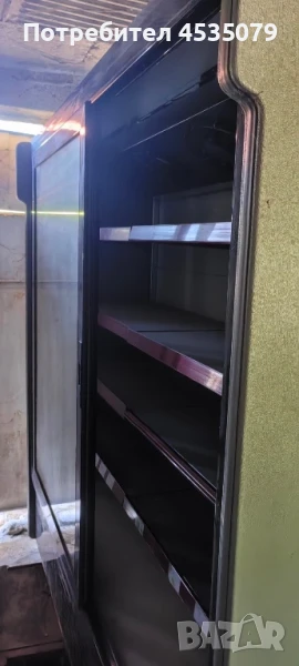 Продавам витрина 180/200, снимка 1
