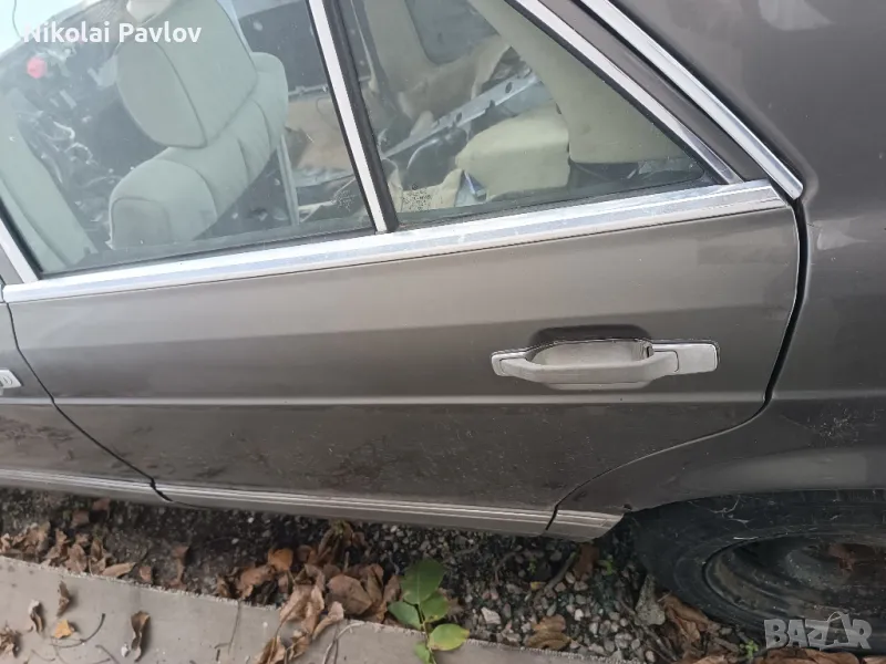 Врати за Мерцедес 126, снимка 1