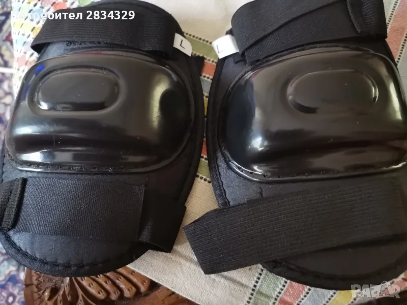 Пластмасови протектори за колена, лакти и китки, снимка 1