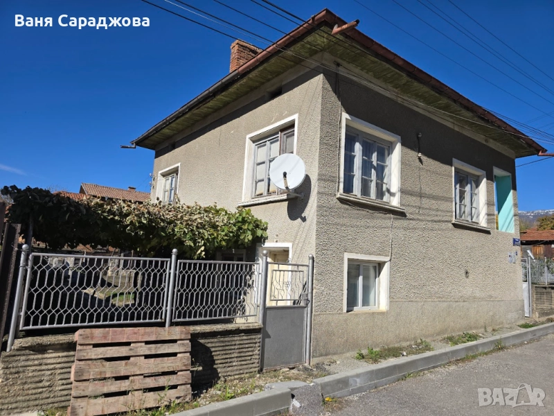 Къща в с.Душанци, снимка 1