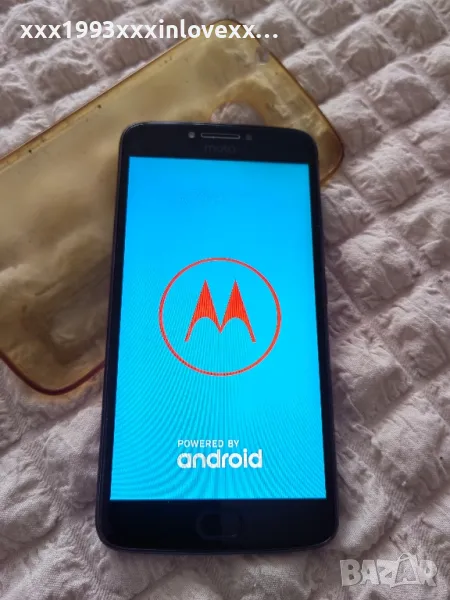 Телефон Moto, снимка 1