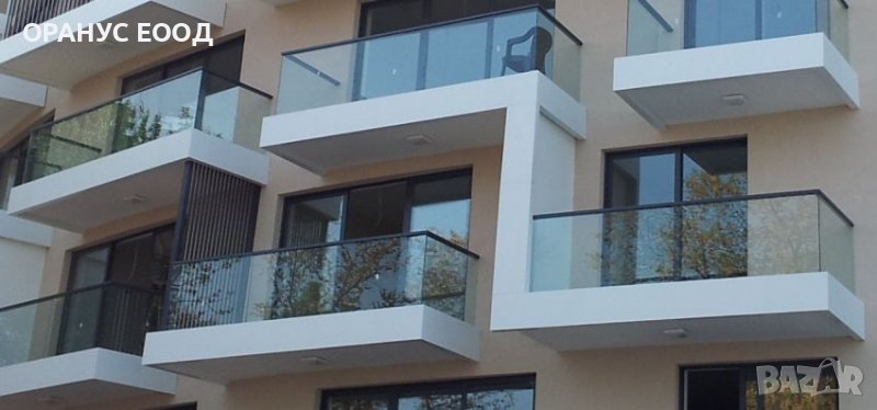 Стъклен парапет / Парапет от стъкло - Подова конзола, снимка 1