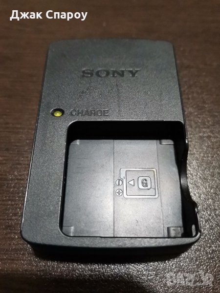 Оригинално зарядно Sony BC-CSGE за батерии NP-BG1, снимка 1