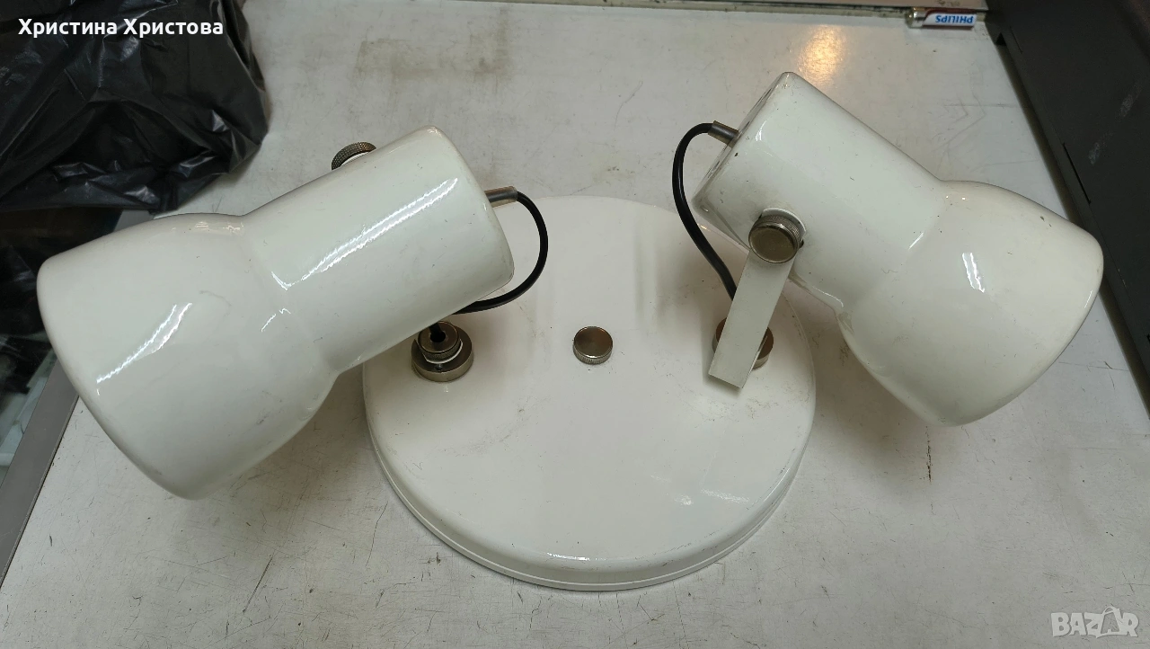 Ел. лампа с две гнезда, снимка 1