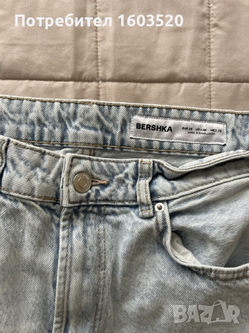 дамски дънки Bershka, снимка 3 - Дънки - 56180326