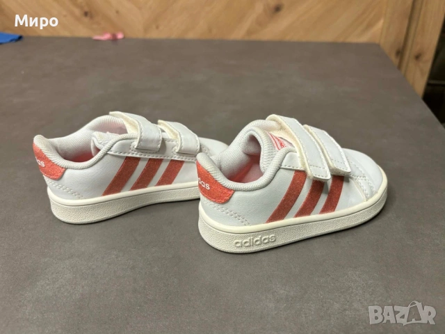 Детски маратонки Adidas 20, снимка 2 - Бебешки обувки - 53929562