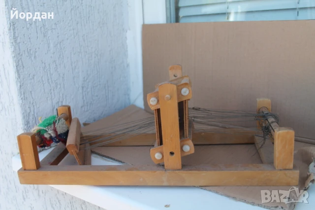 Дървен макет на стен