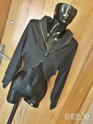 Черно късо болеро тип сако с едно копче С, снимка 2 - Жилетки - 34279317