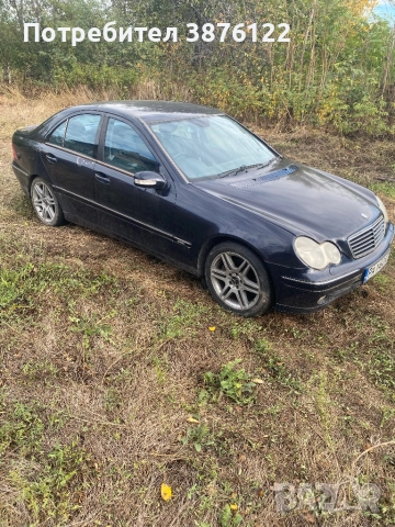 Мерцедес ц240 десен волан газ/бензин, снимка 5 - Автомобили и джипове - 52395612