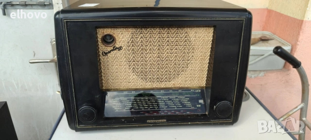 Старо лампово радио Telefunken Operette 50