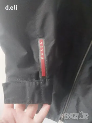 PRADA Original Size L Шлифер, снимка 3 - Палта, манта - 47935862