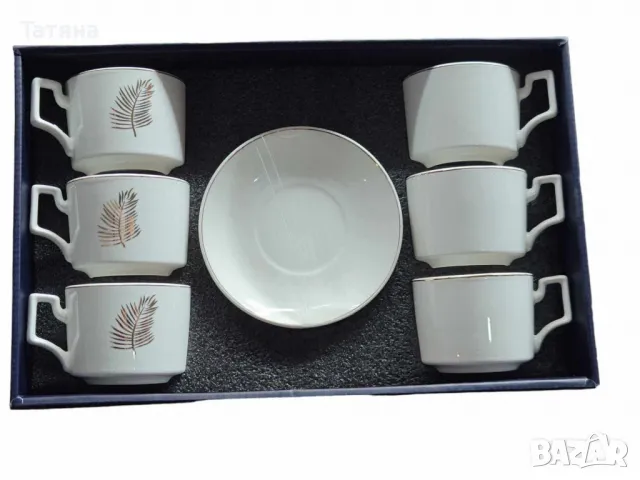 Порцеланов комплект 12 части, снимка 1