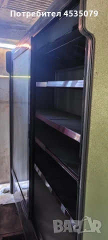 Продавам витрина 180/200, снимка 1