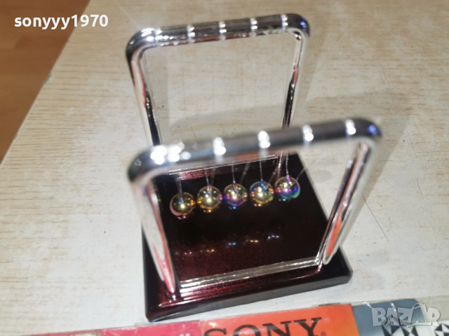 Люлката на Нютон хамелеон 9х9х8см 1601261335, снимка 6 - Колекции - 53121039